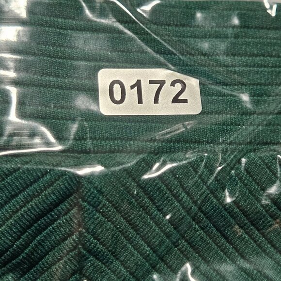 St. Patty's Day Green A-Line Skirt H&M Med 100% Polyester Knee Length Stylish & - Picture 9 of 9